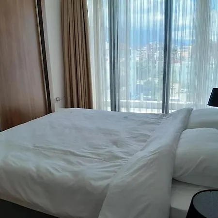 Daire Luxury In Kyrenia, Northern Cyprus